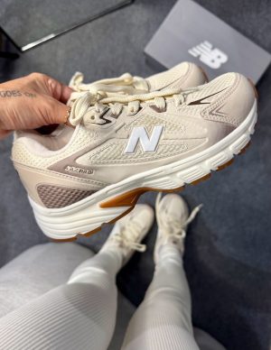 Tênis New Balance Retro Abzorb – Bege Caramelo Premium